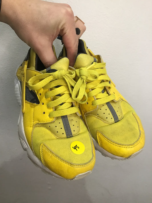 Y5 Nike Huarache yellow