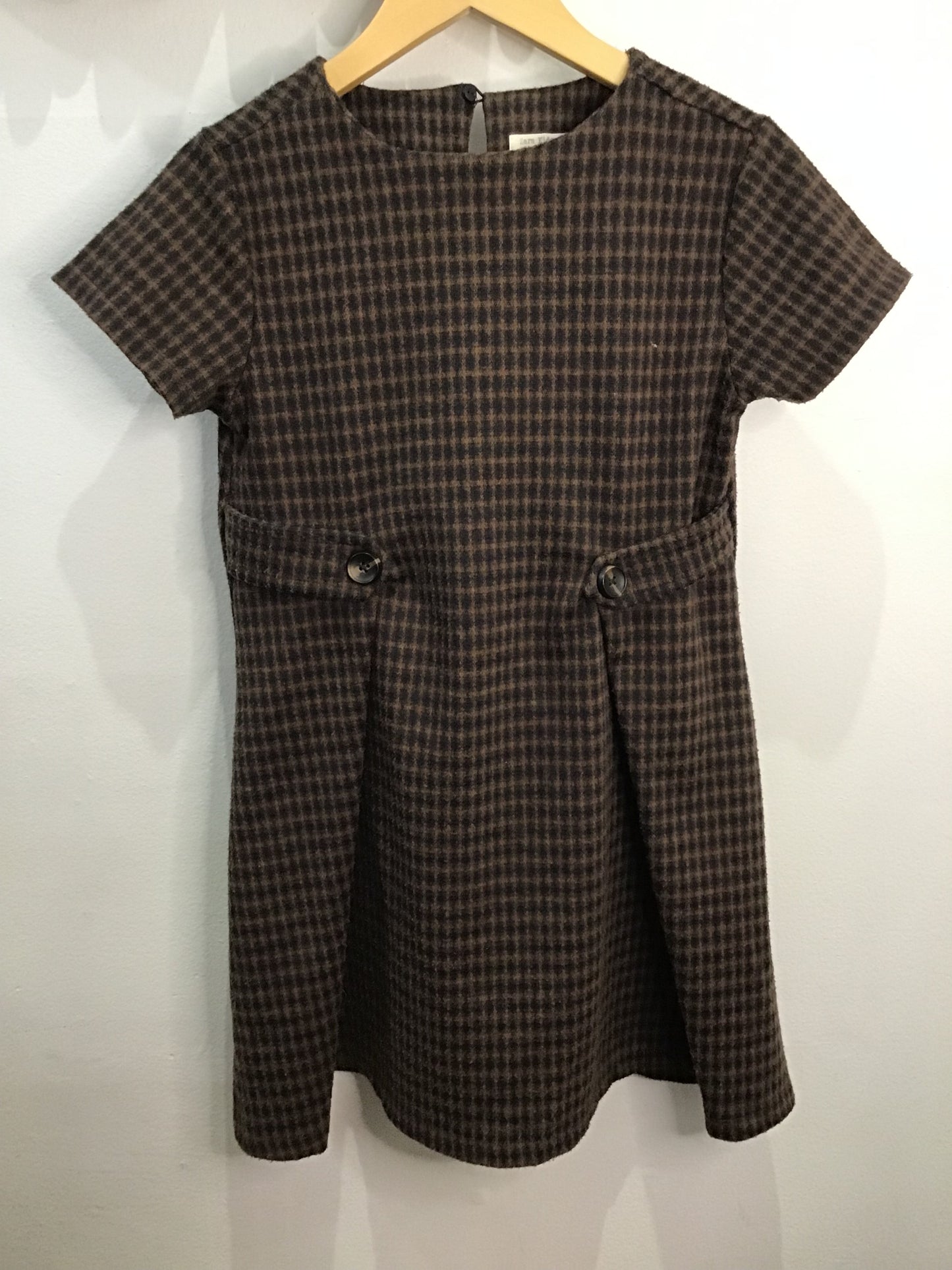 Dress brown pin-tuck 8y
