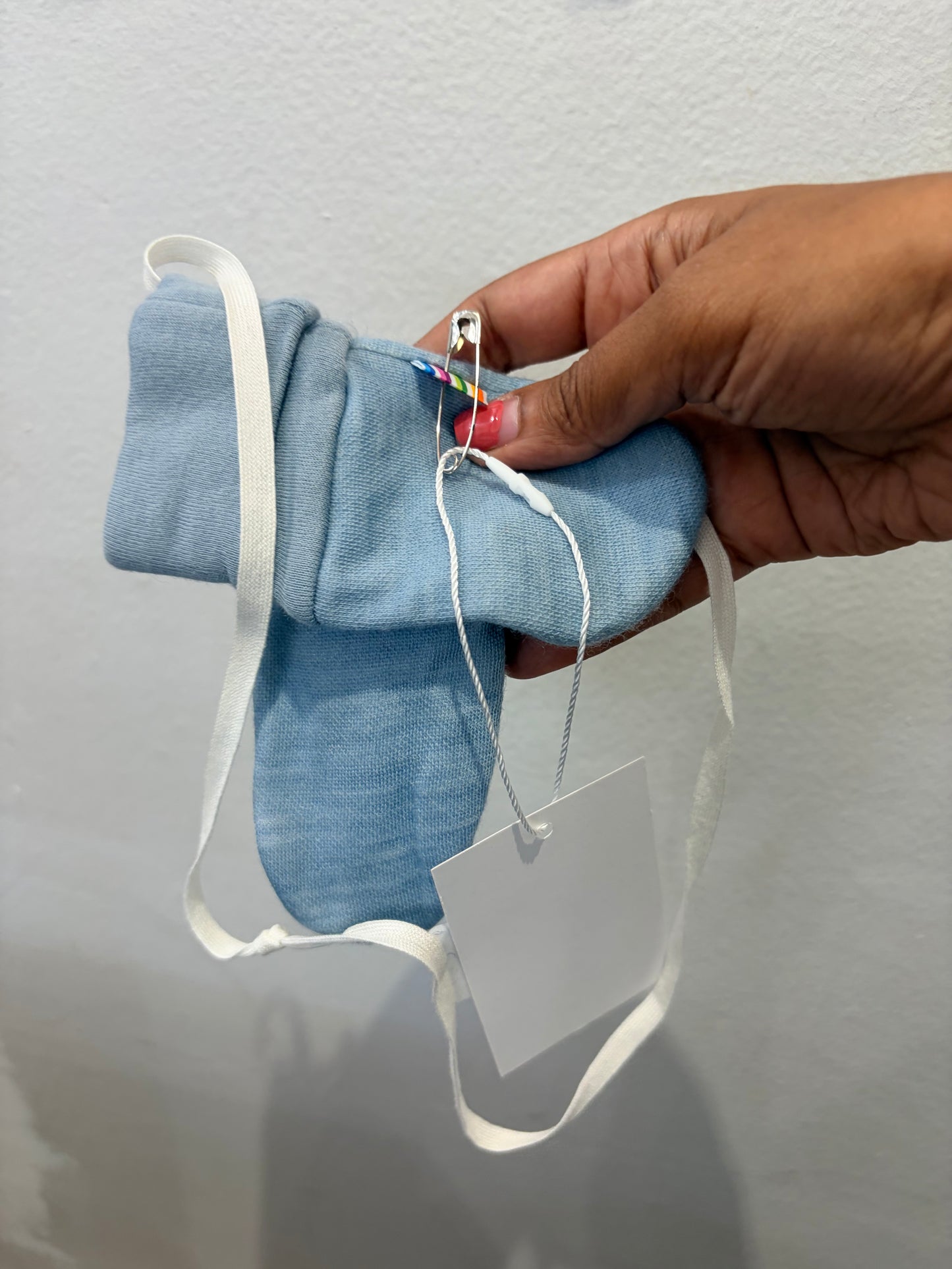Blue cotton mitts 0-6m