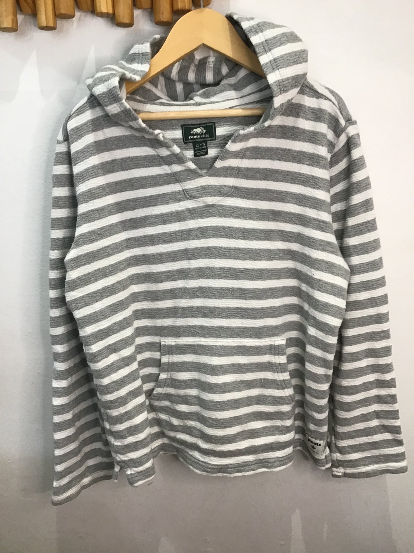 Hoodie Roots grey striped 11-12y