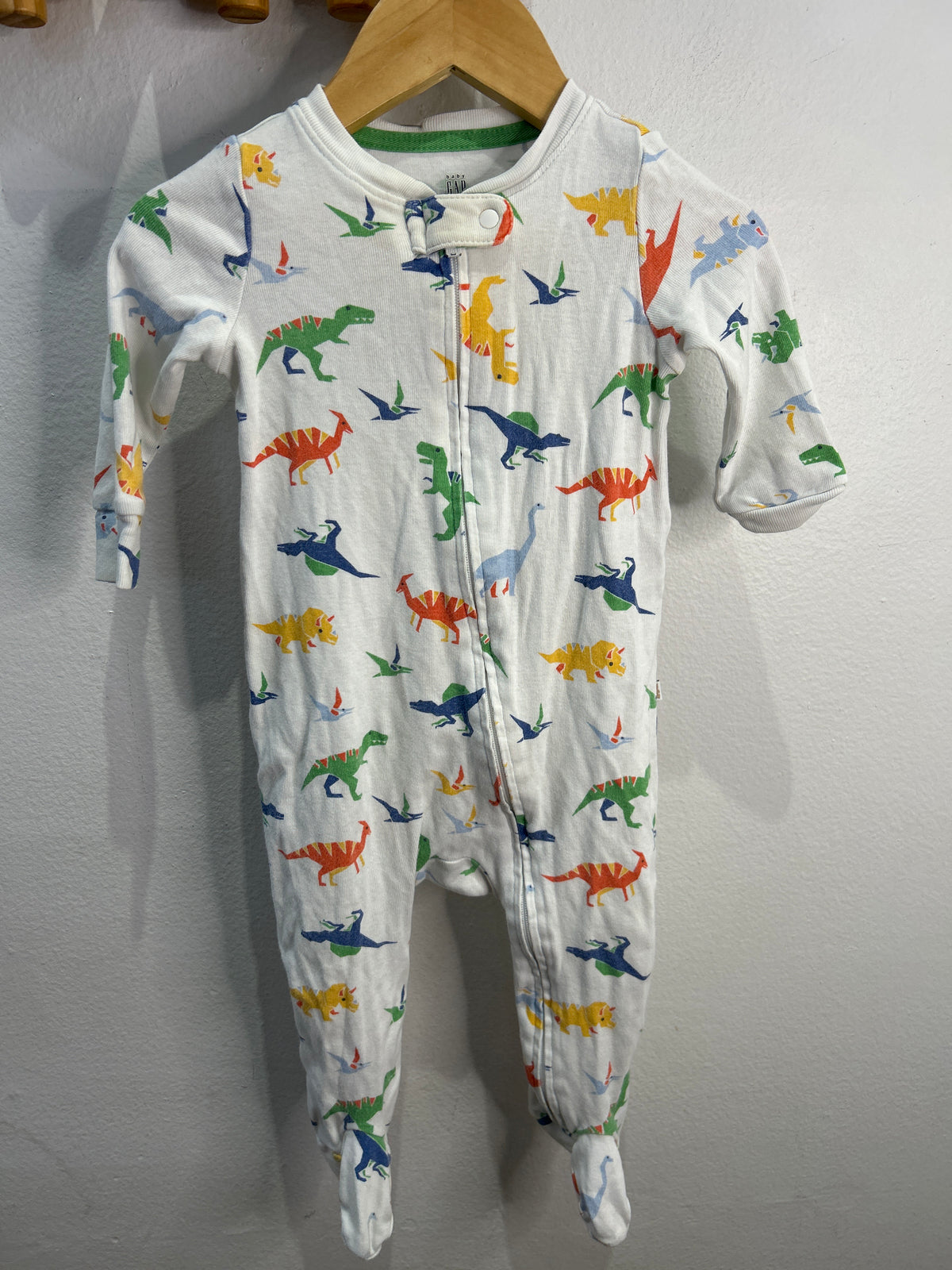 Dinos geometric sleeper 6-9m
