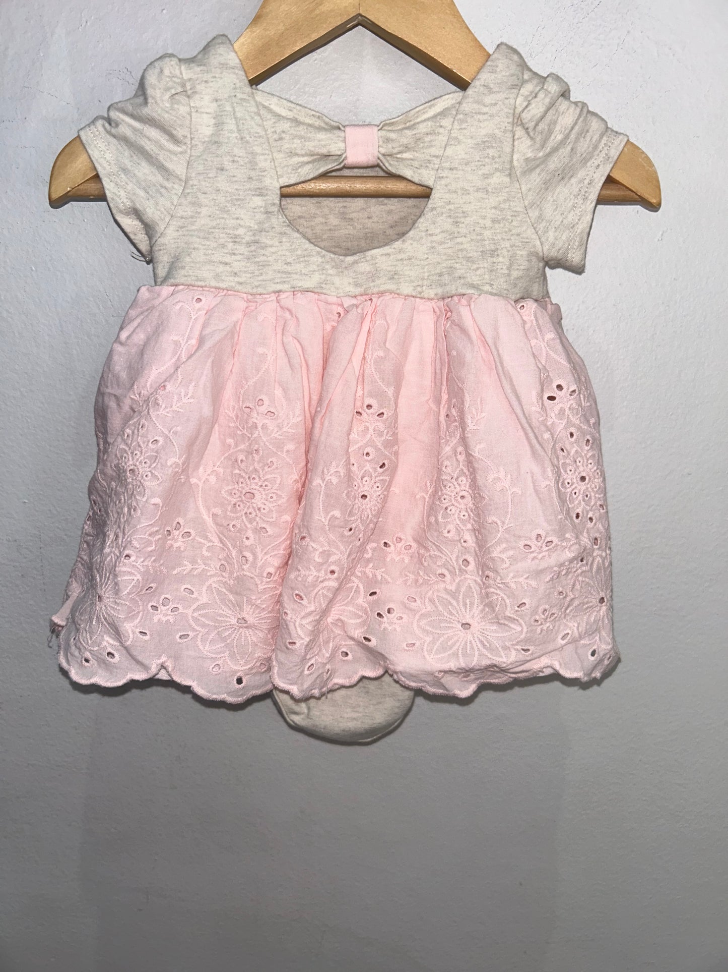 Pink eyelet dress 0-3m