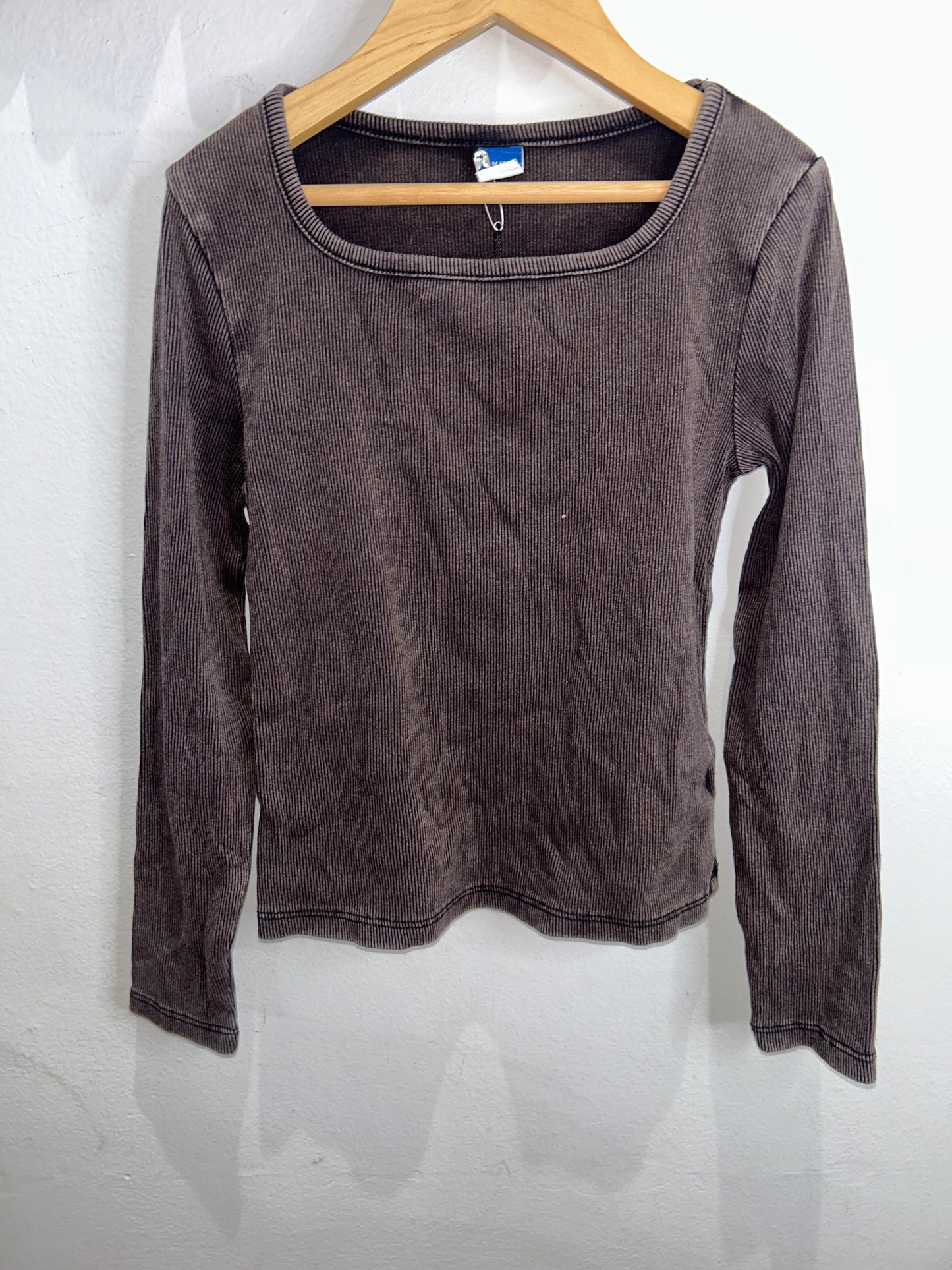 Chocolate ribbed longsleeve 8y