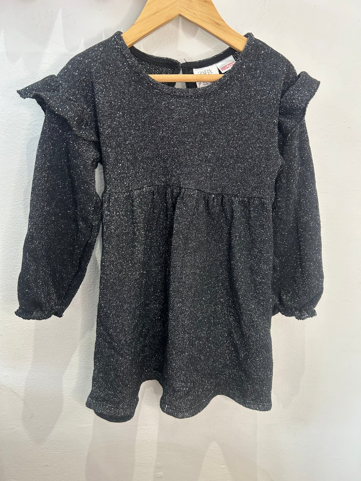 Black sparkly dress 4-5y