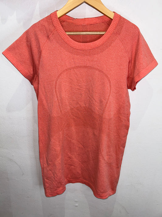 Lululemon peach tee- size 6