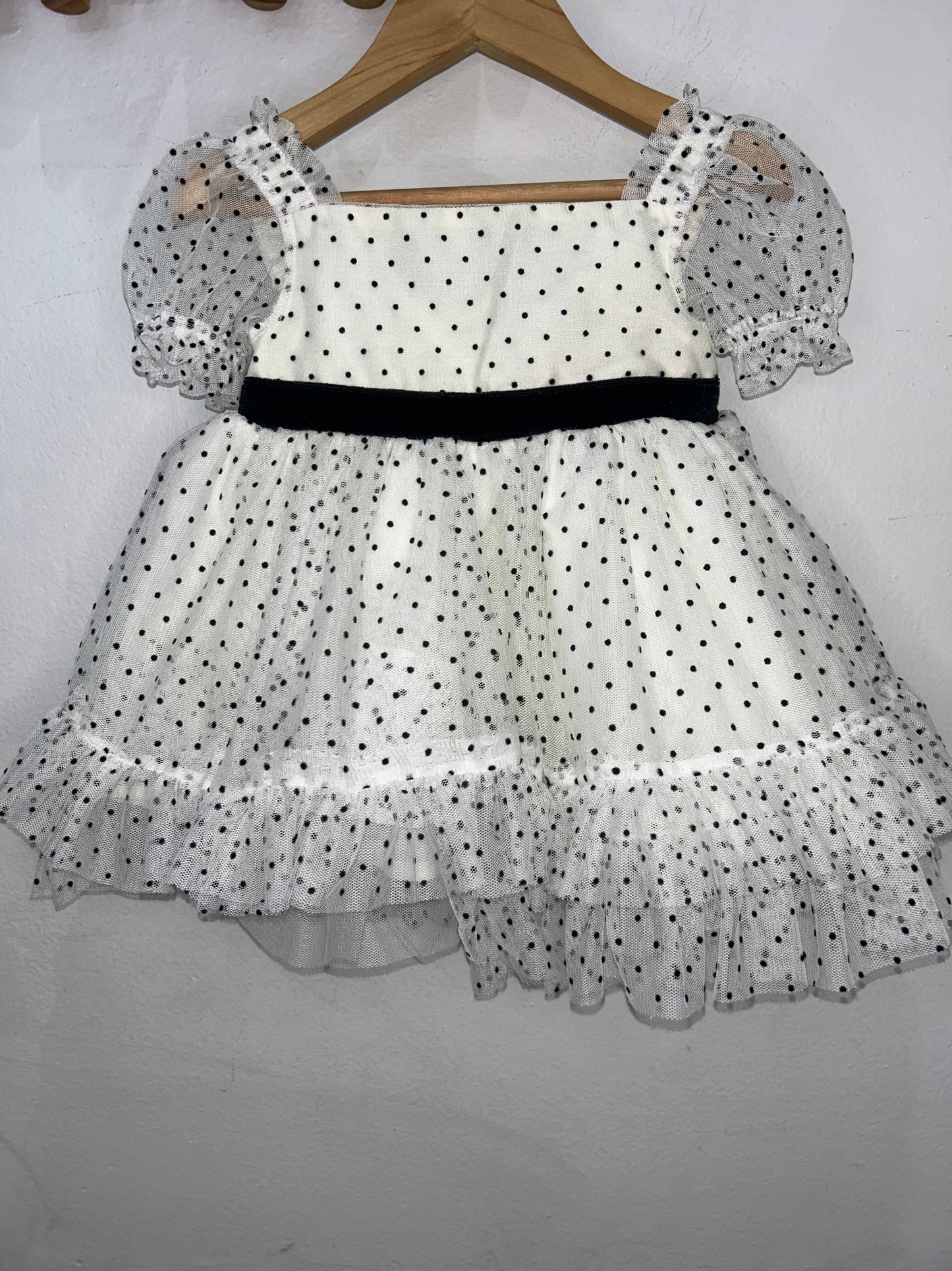 Polka dot fancy dress 12m