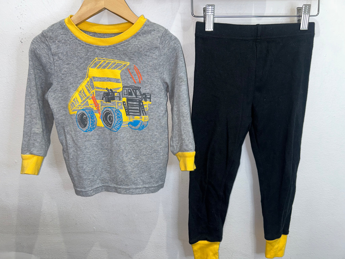 Dump truck pyjamas 2y