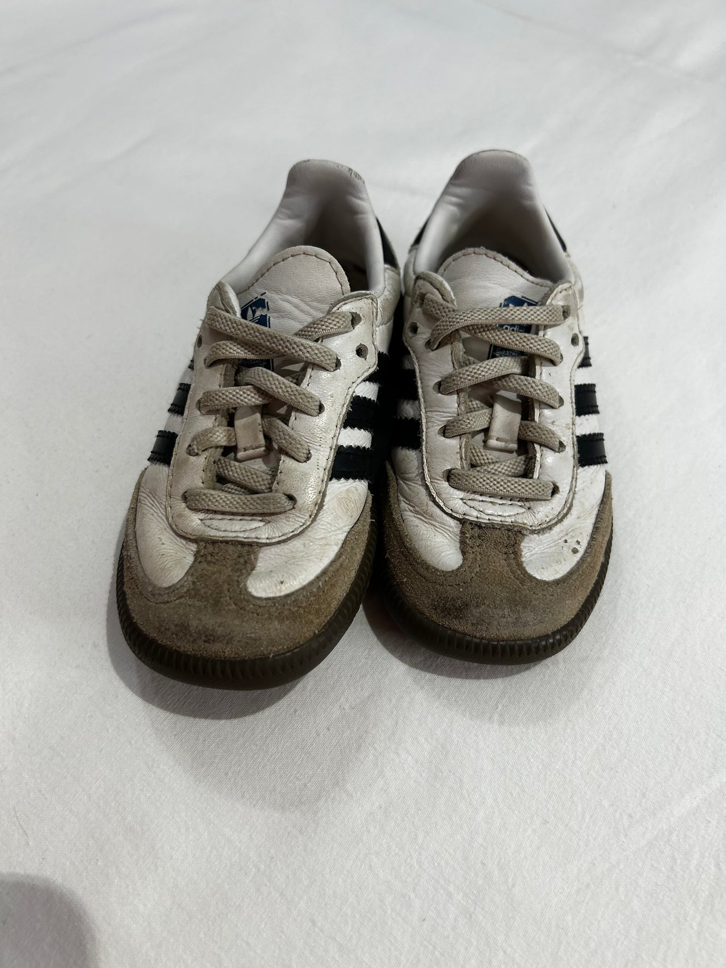 C7 leather Sambas