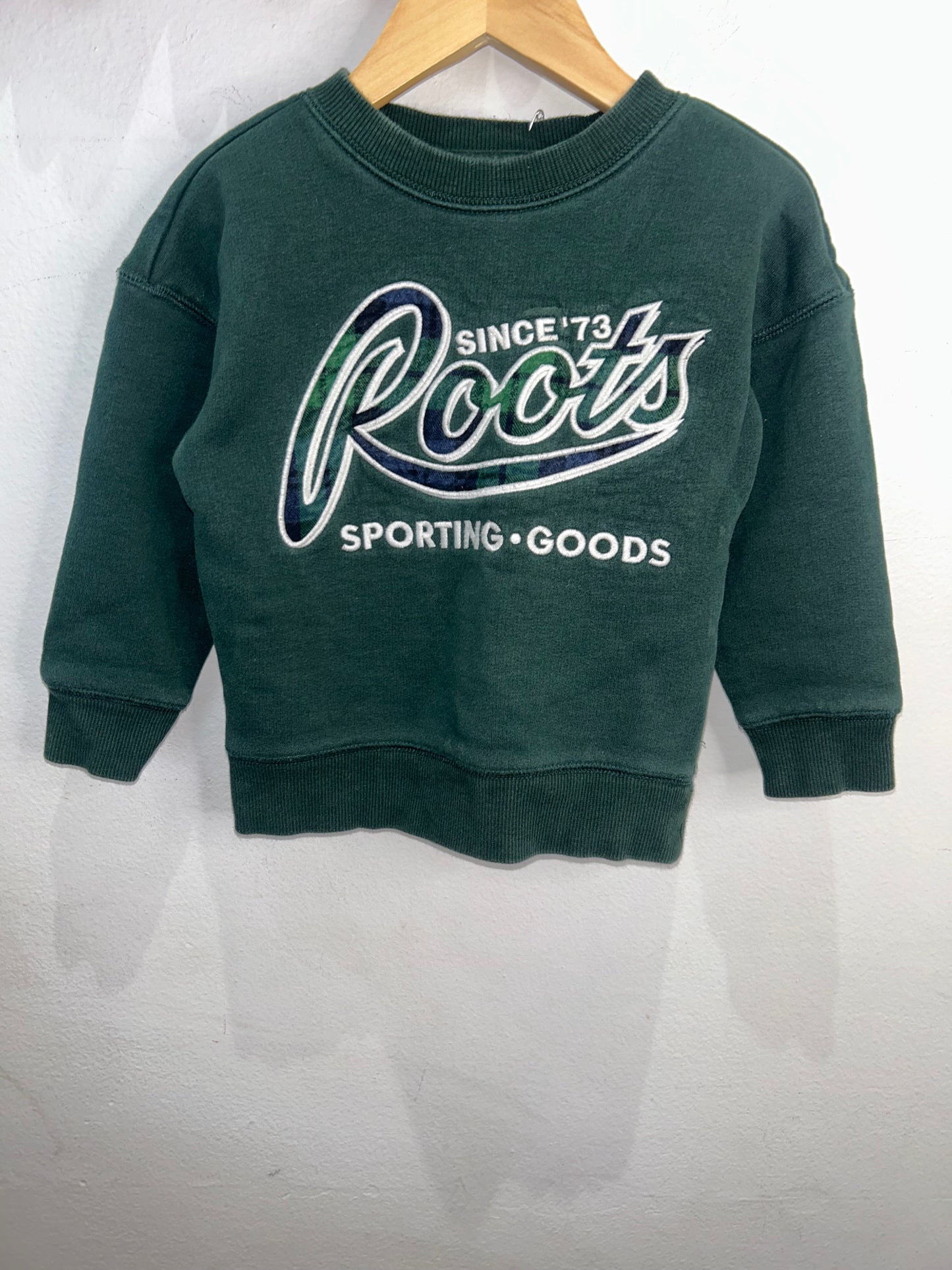 Roots dark green pullover 2y