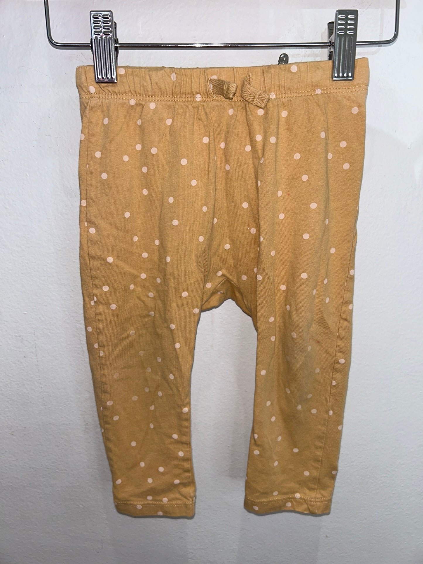 Yellow dots leggings 12-18m*