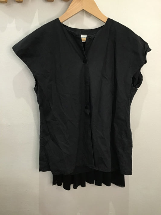 Wolf & Rita back frills shirt 12y