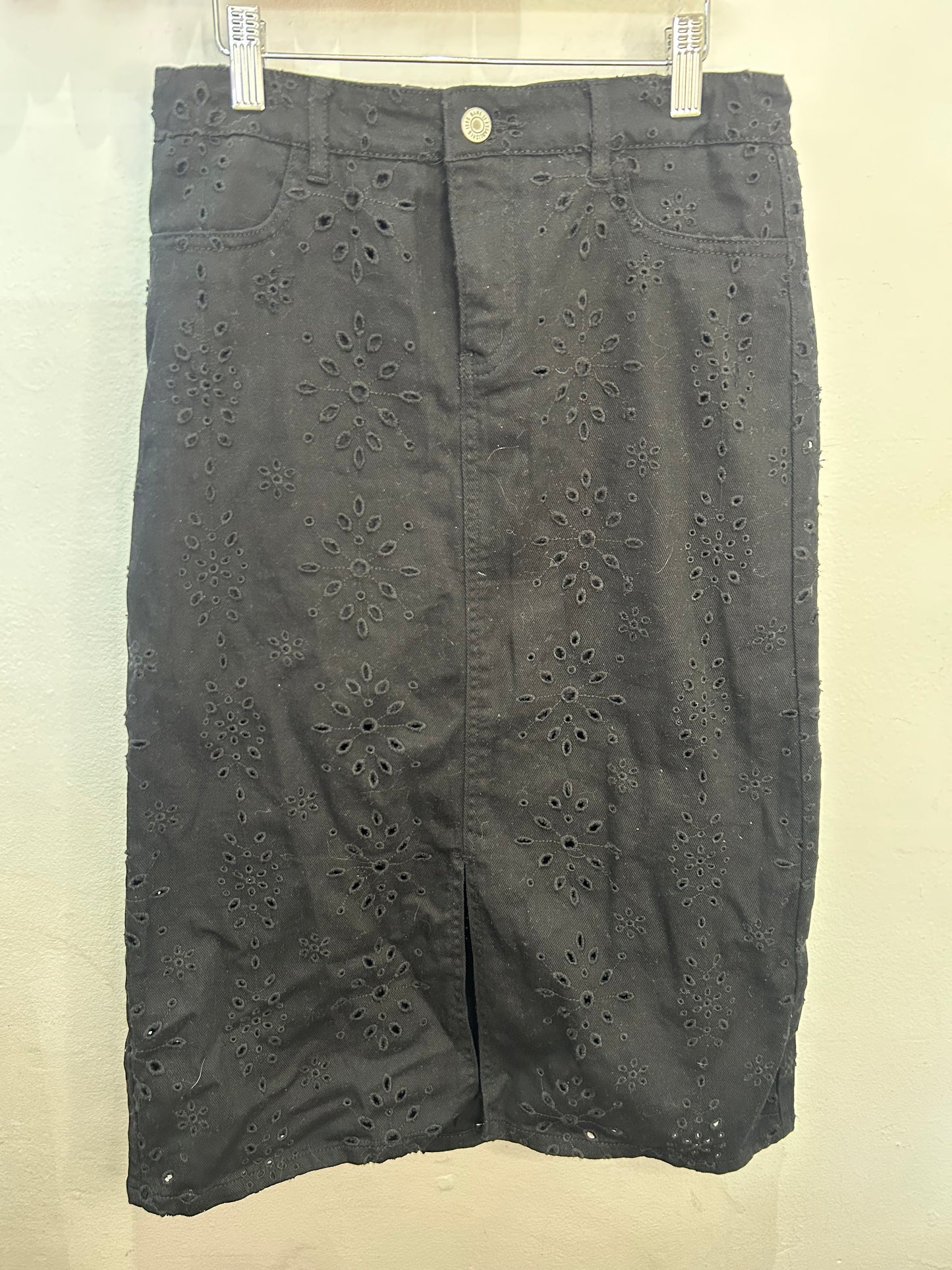 Black denim eyelet skirt 13y