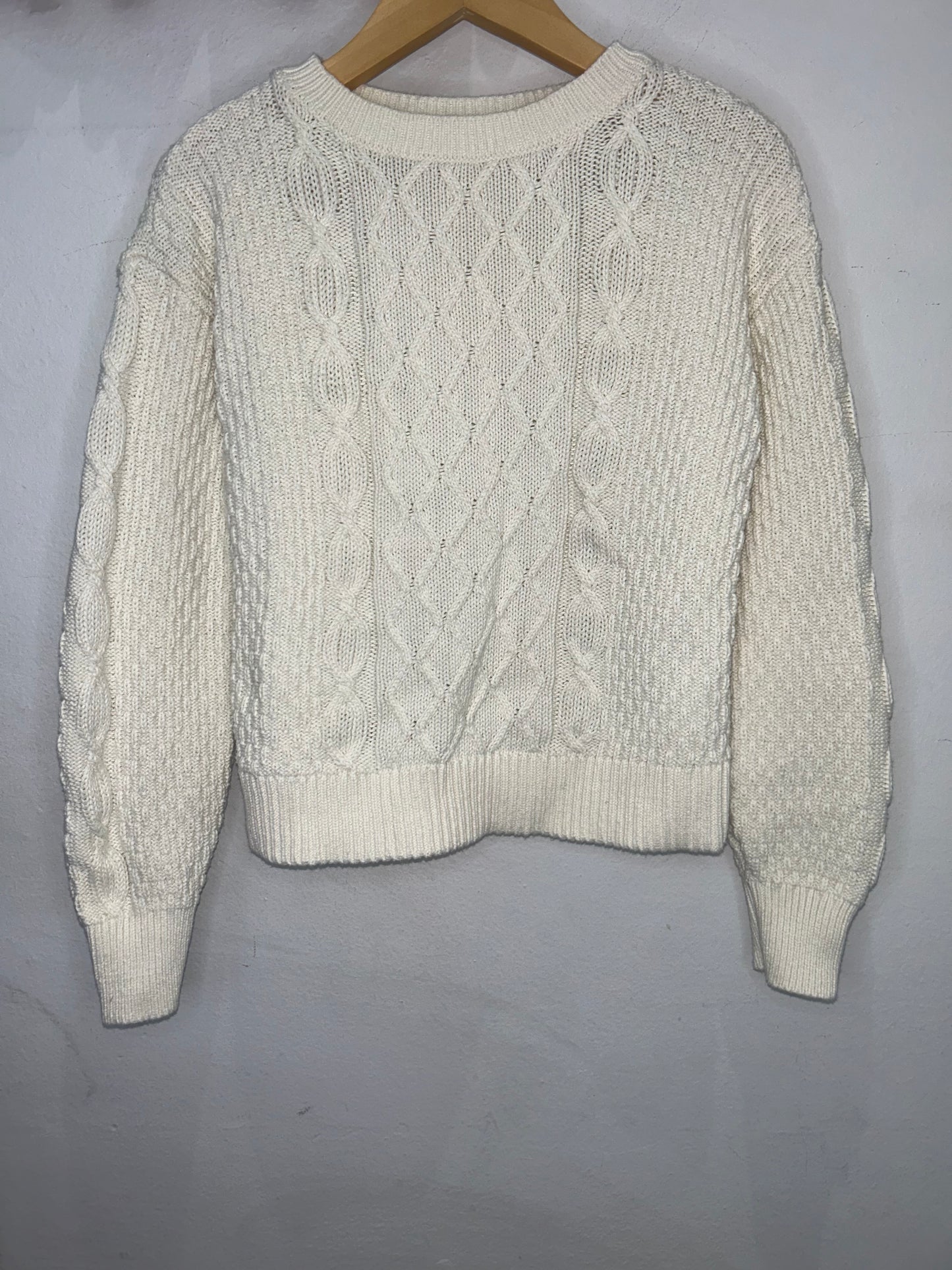 Cream cable knit sweater 8y