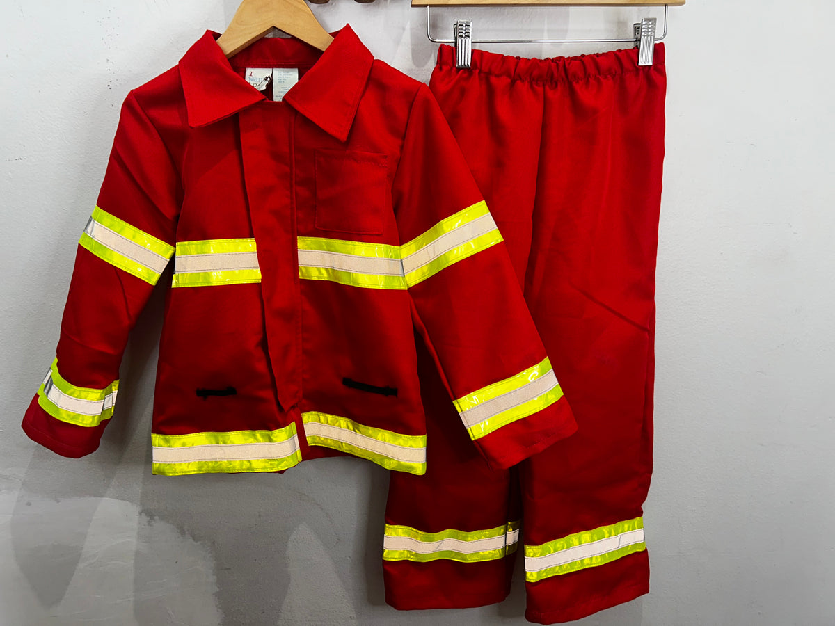 Fire truck costume 5-6y