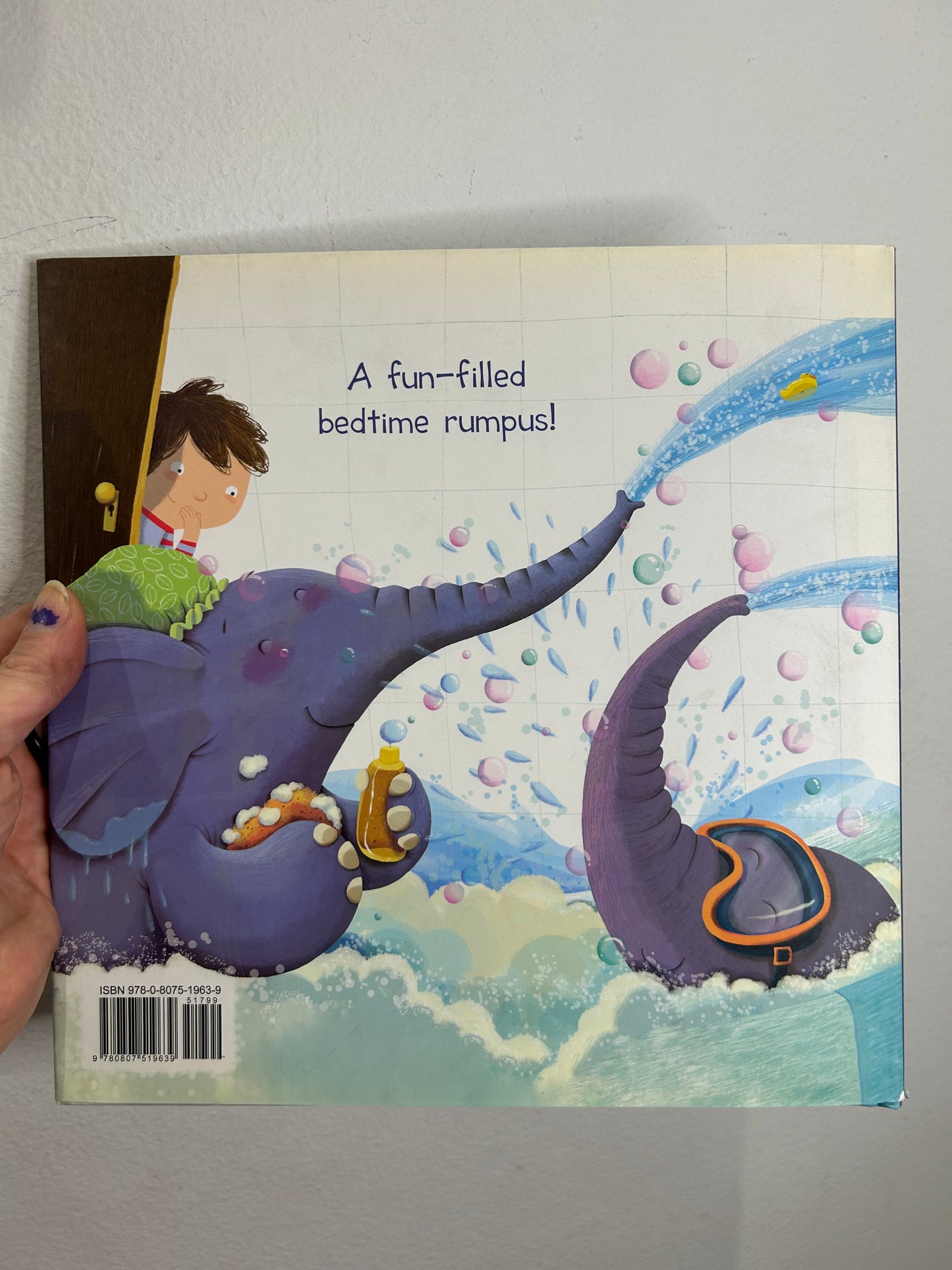 Fred and the bedtime elephants
