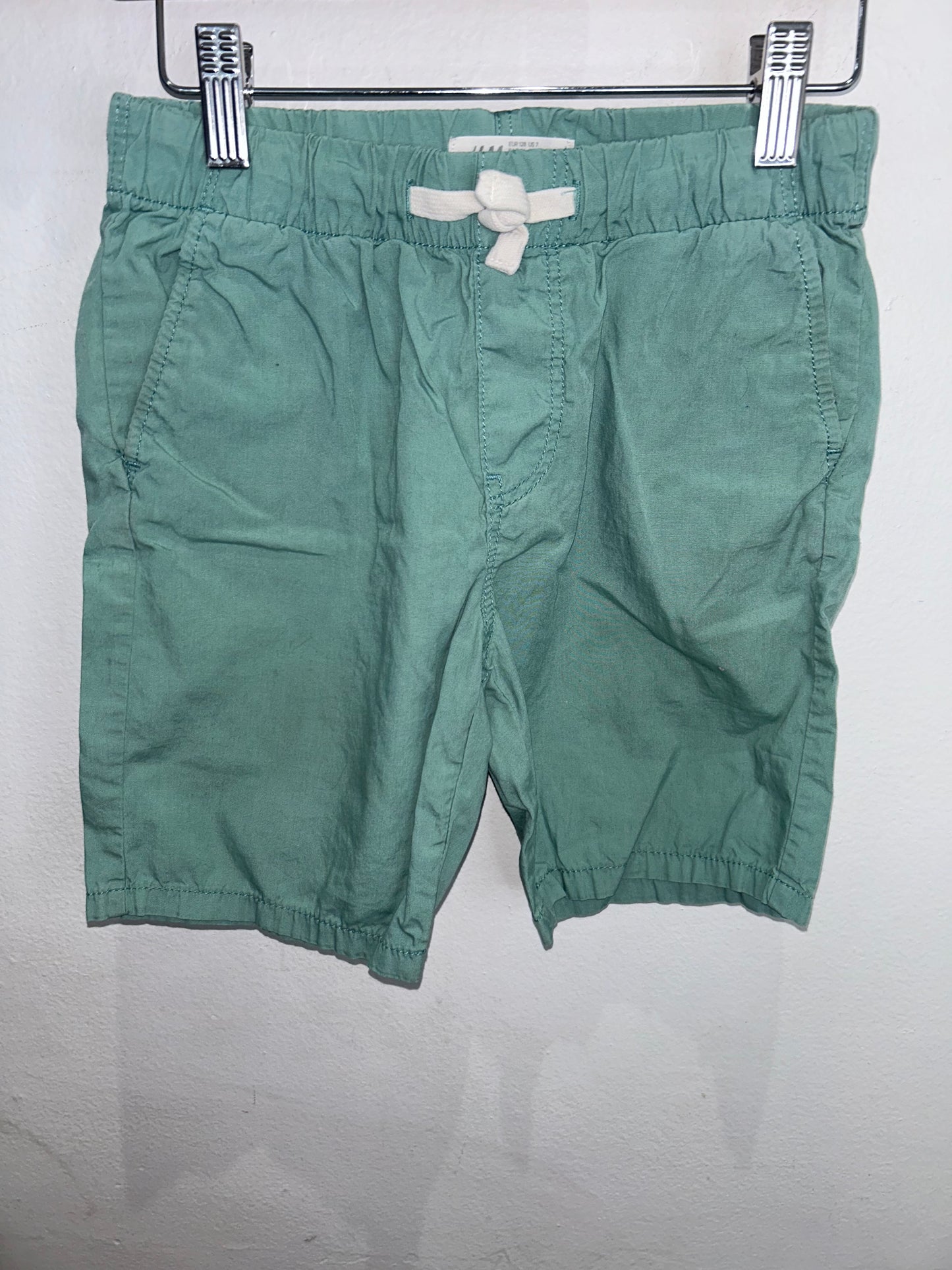Mint green shorts 7-8y