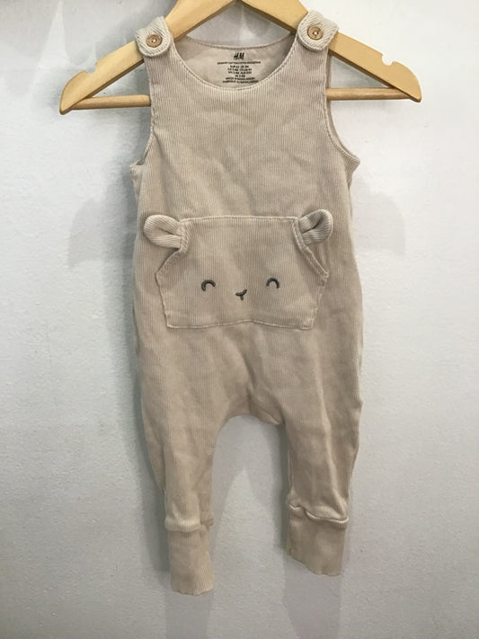 Beige bear romper 2-4m