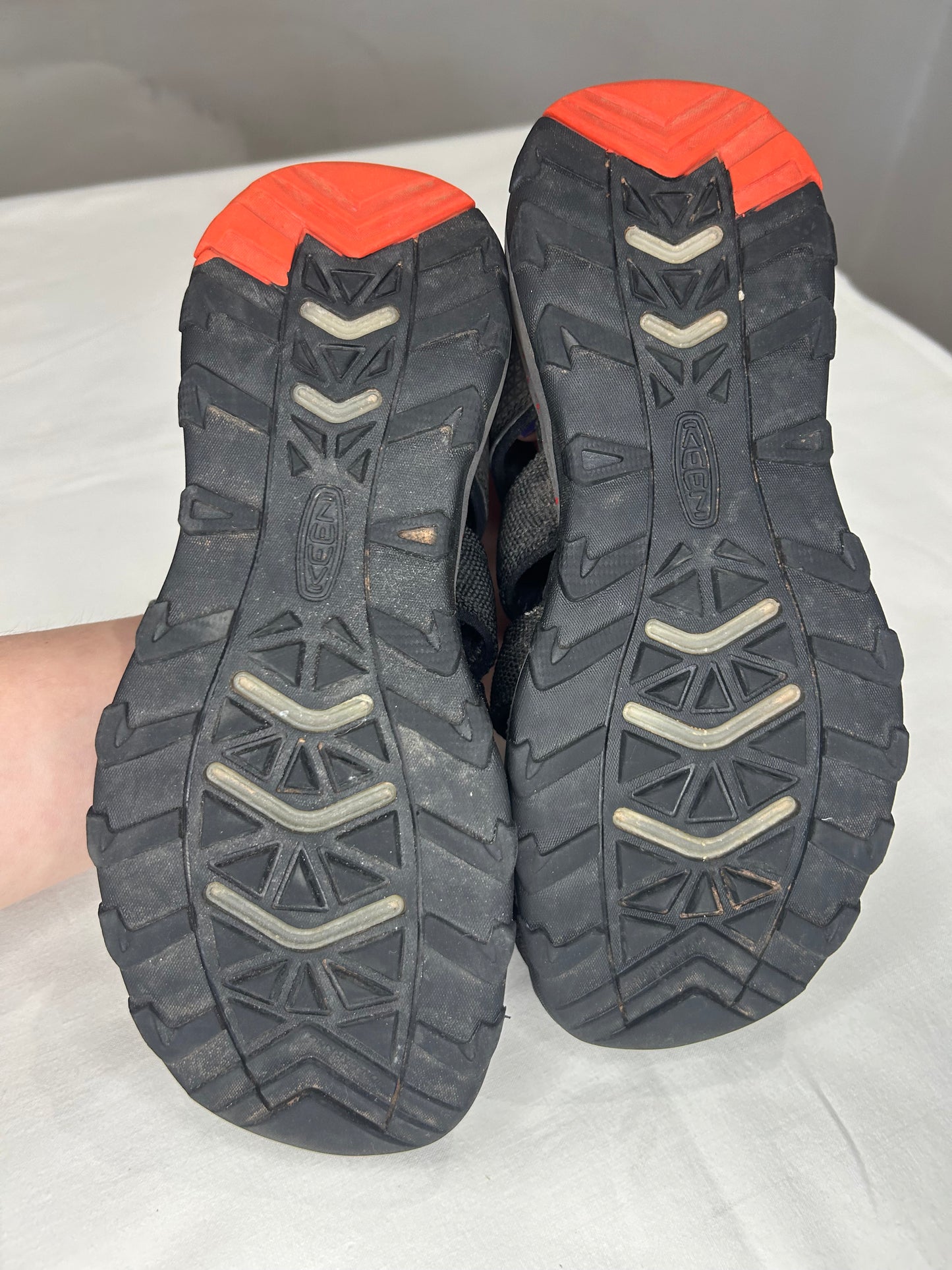 Y3 black Keens