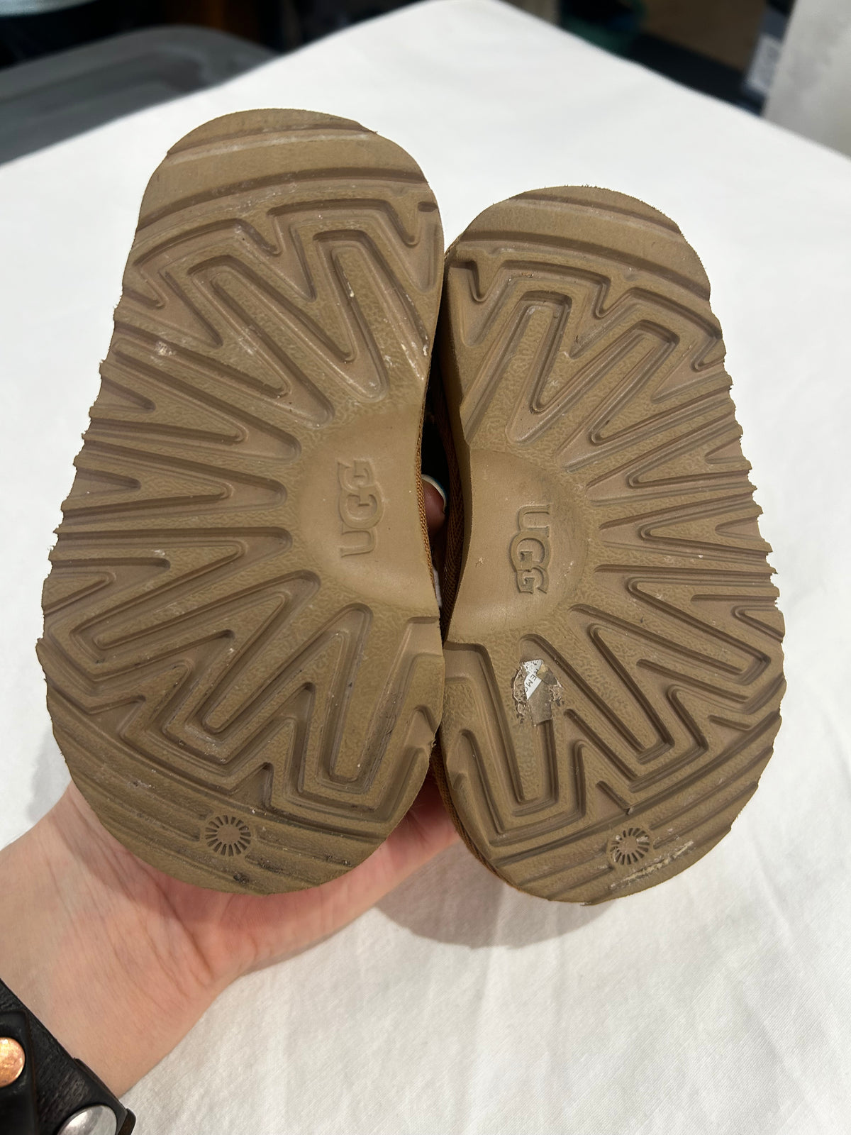 C6 brown Uggs