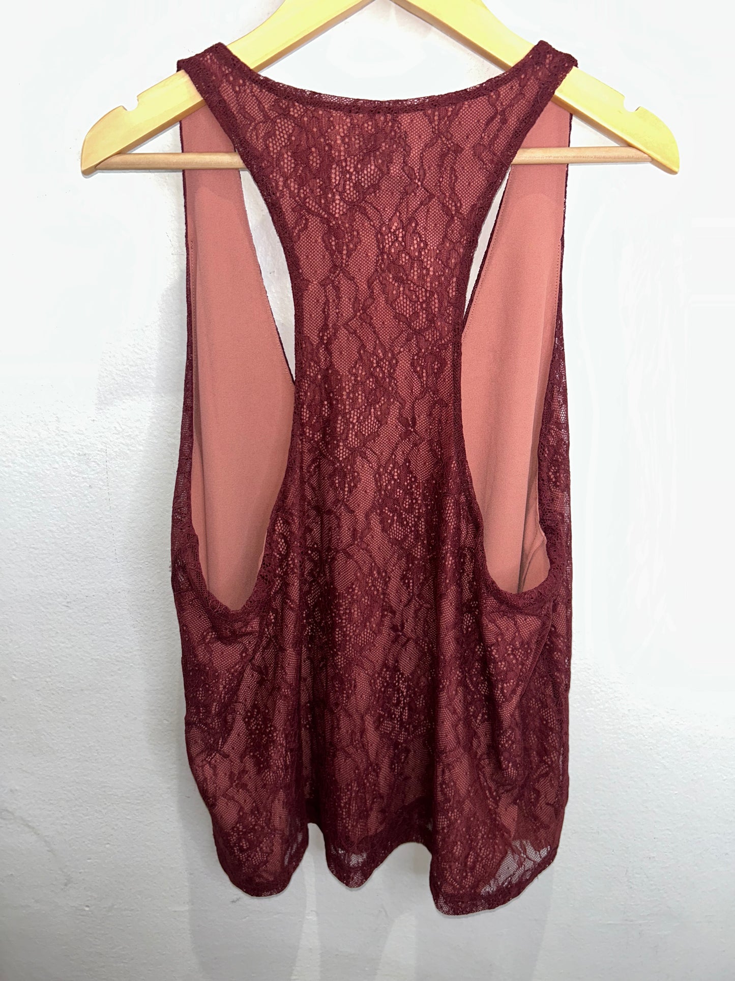 Artizia wine lace tanktop- adult M