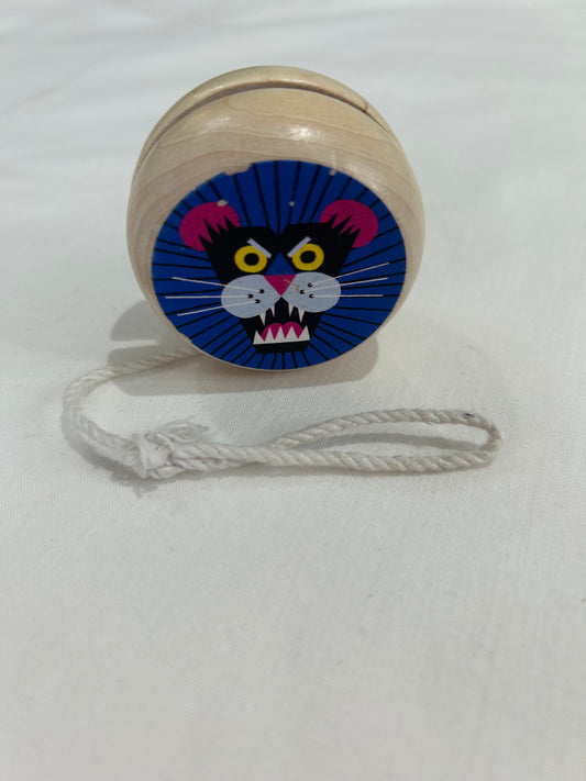 Wooden yo-yo
