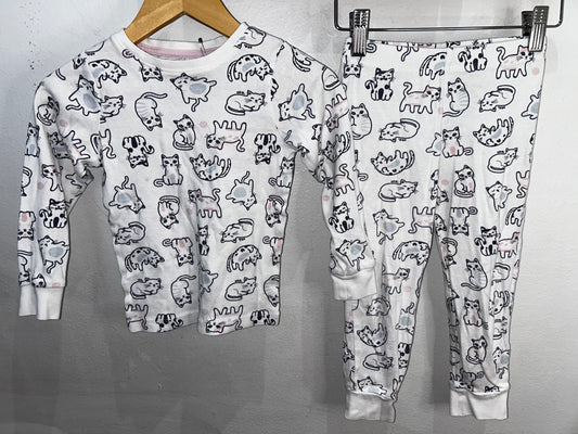 Cats pyjamas 4y