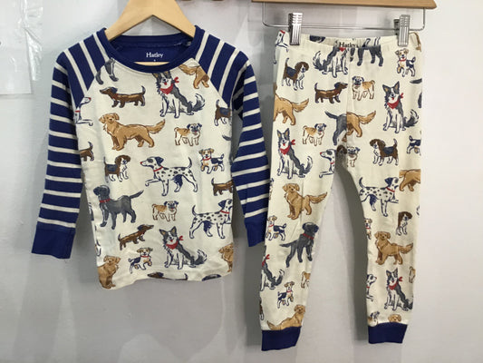 Hatley puppies pyjamas 4y