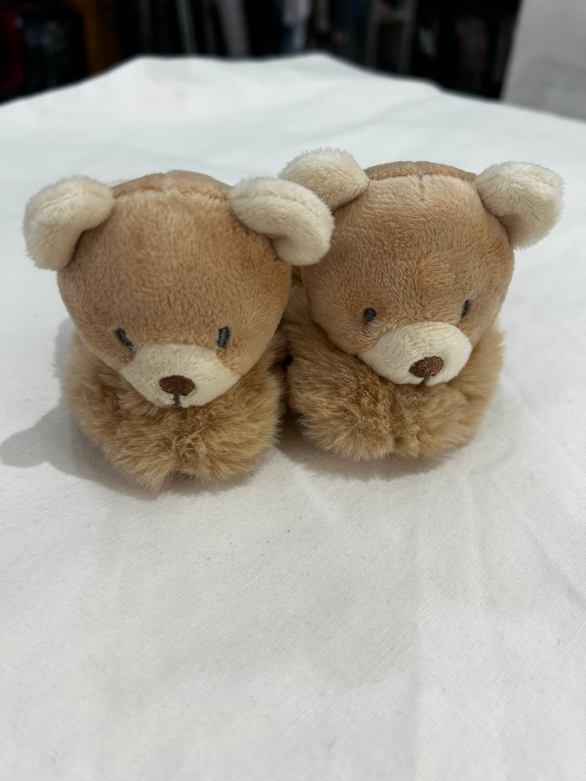 Baby bear slippers 0-3m