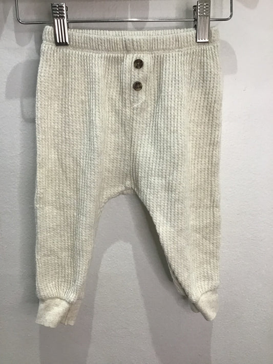 Beige sweater pants 12-18m