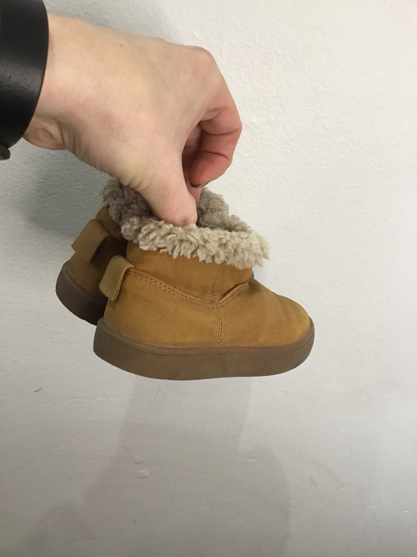 C7 Zara short brown boots