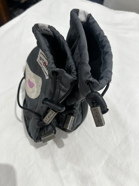 Stonz booties 6-18m bird