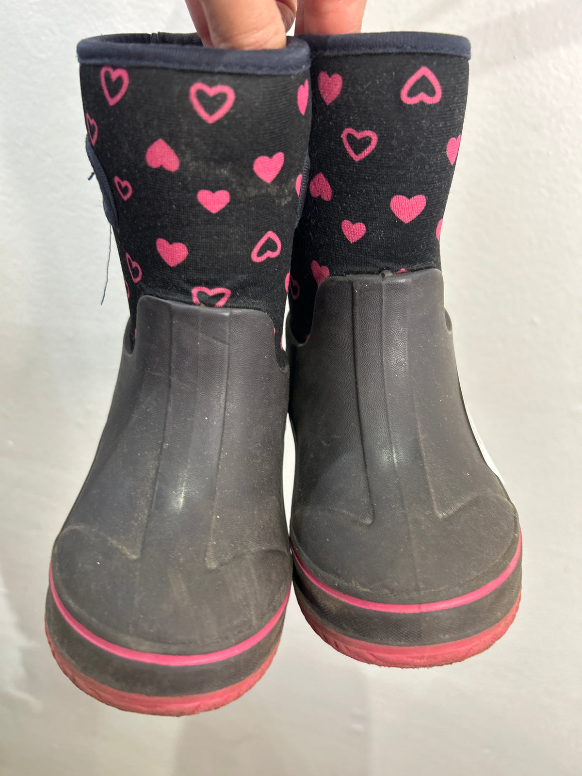 C7 hearts neoprene shoes