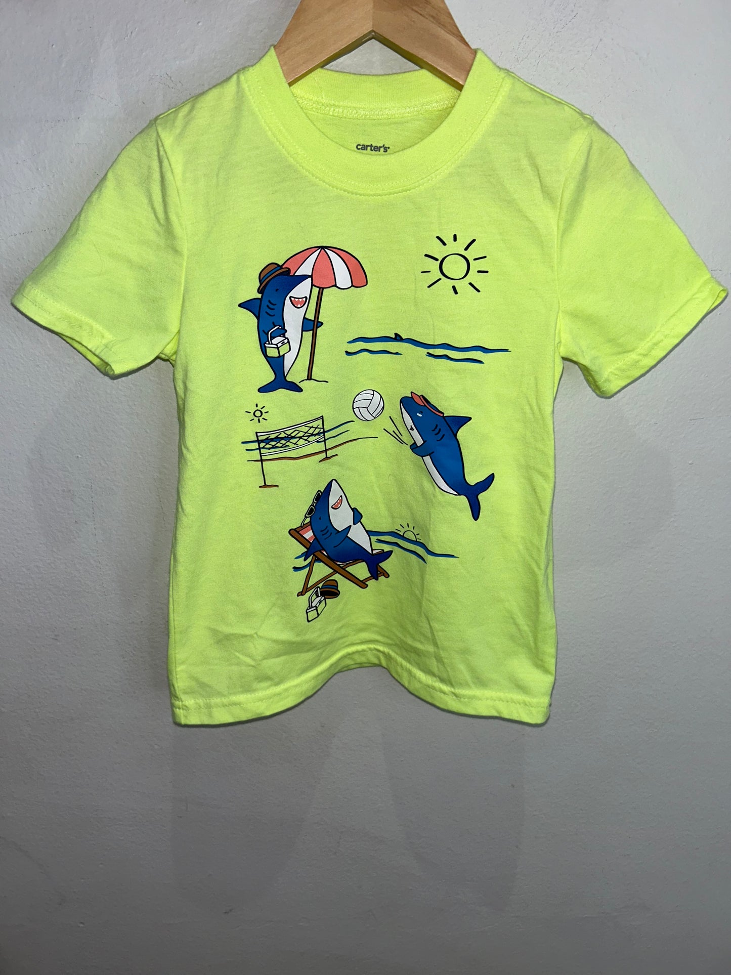 Beach shark tee 2y