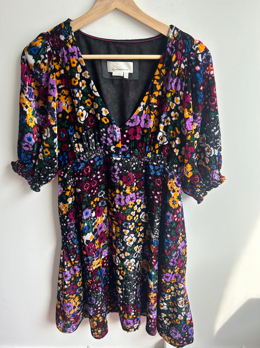 Floral velvet dress size 4