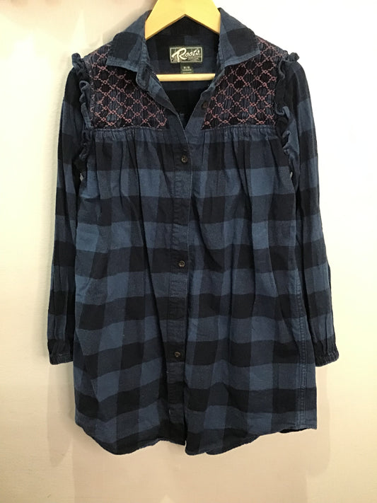 Roots flannel smocked dress 7-8y