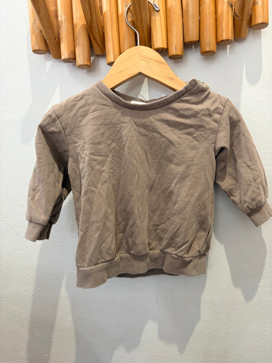 Taupe pullover 4-6