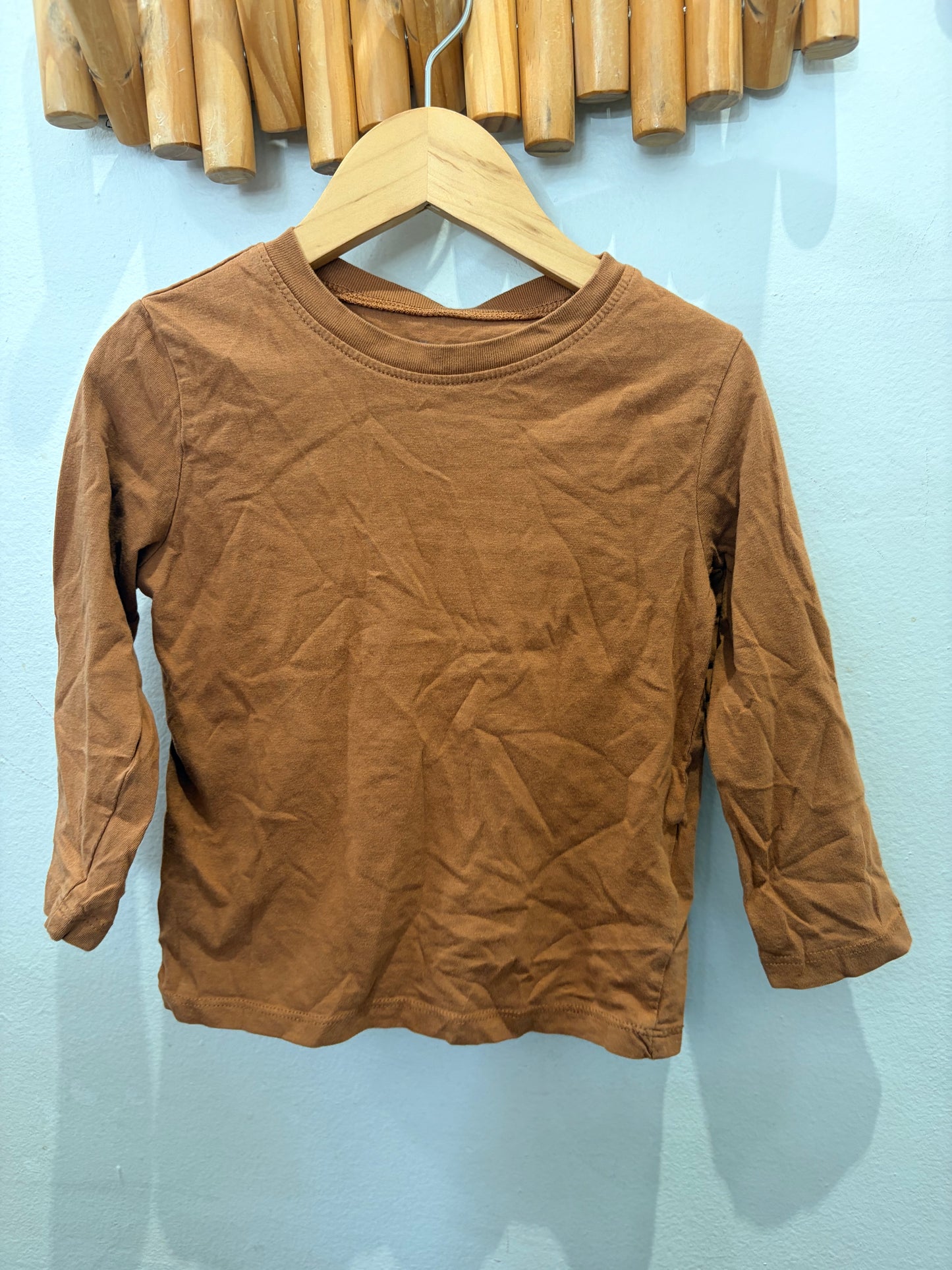 Classic brown longsleeve 2-4y
