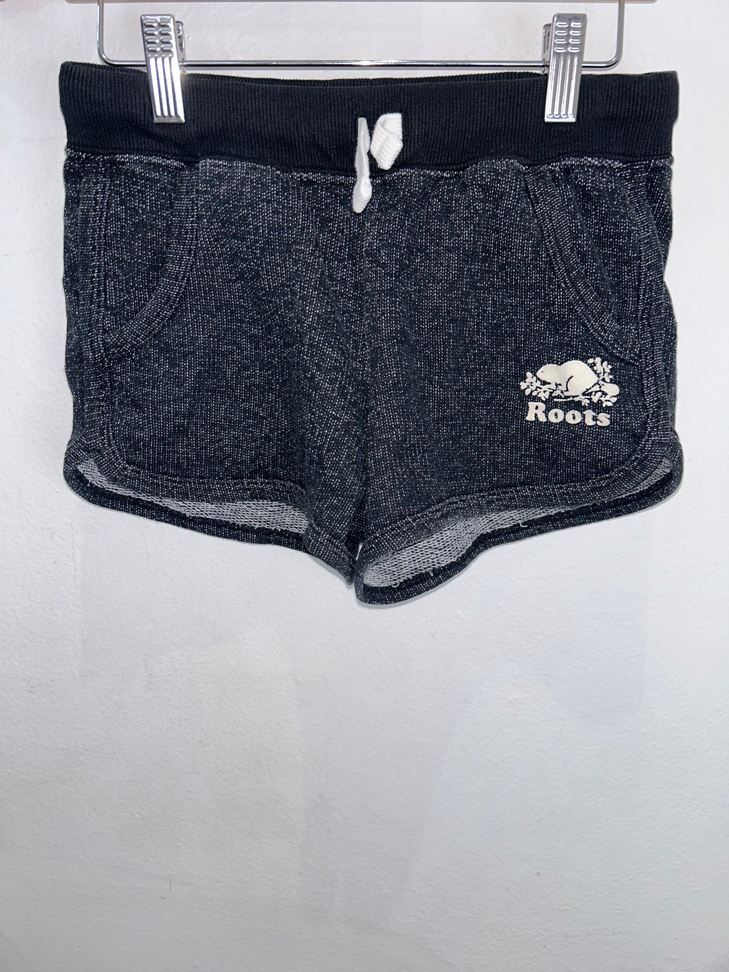 Roots jogger shorts shorts 14y
