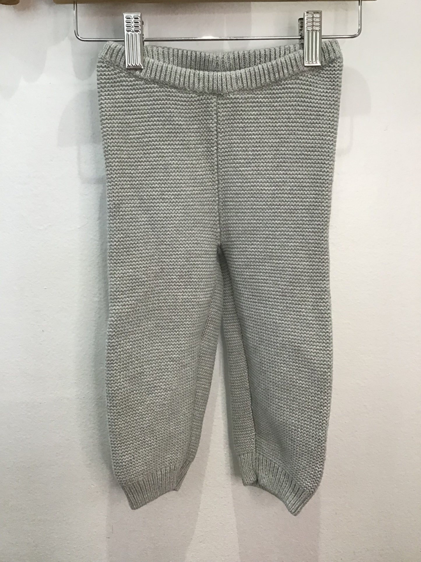 Grey sweater pants 18-24m
