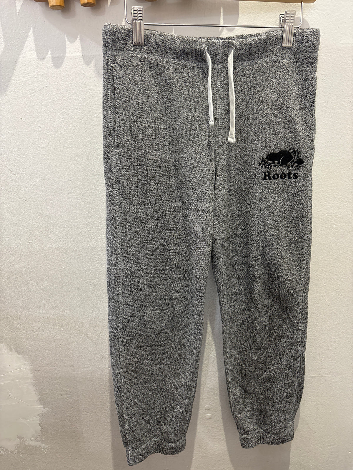 Roots black logo joggers 8y B