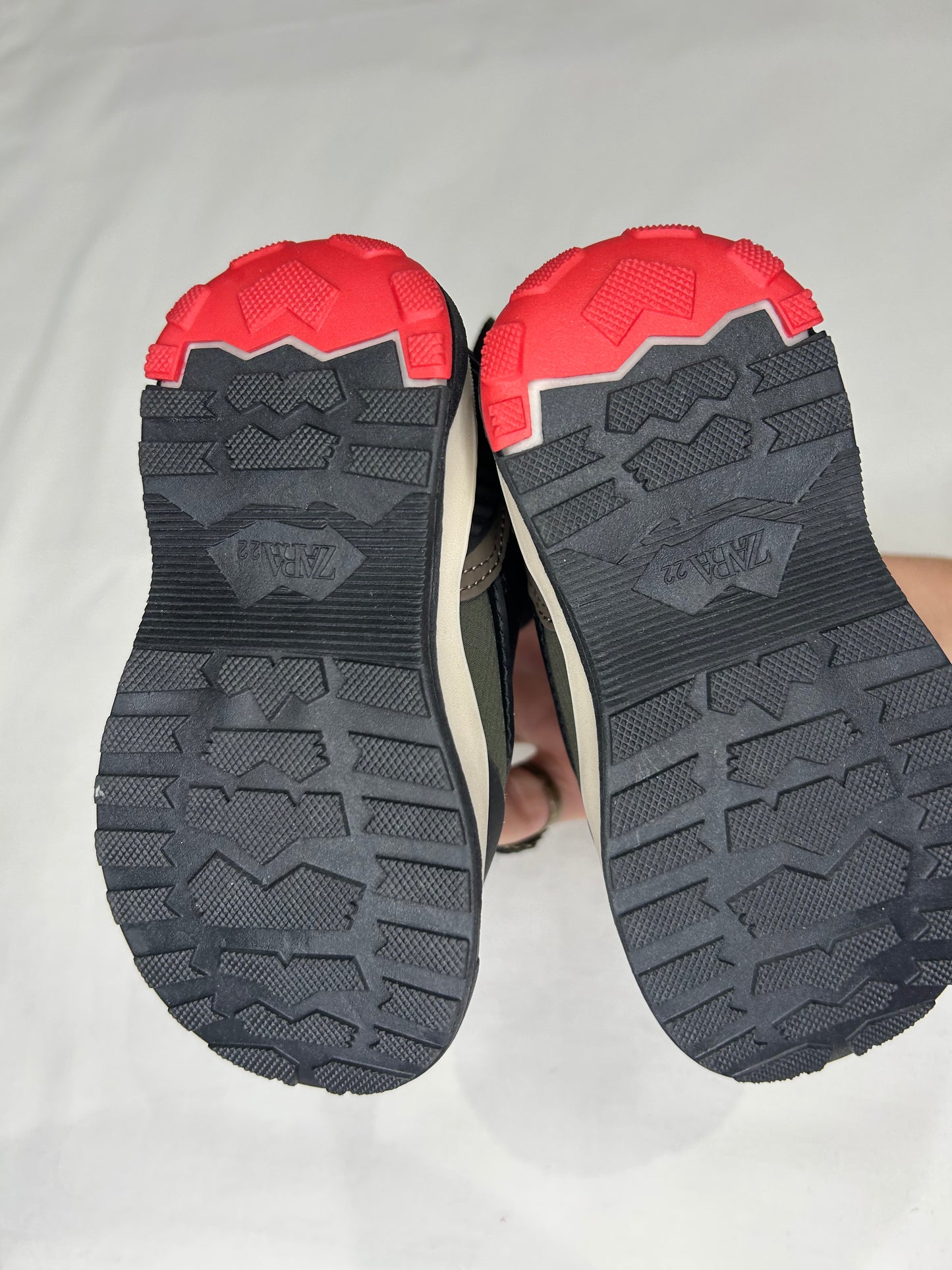C6 neoprene lug boots