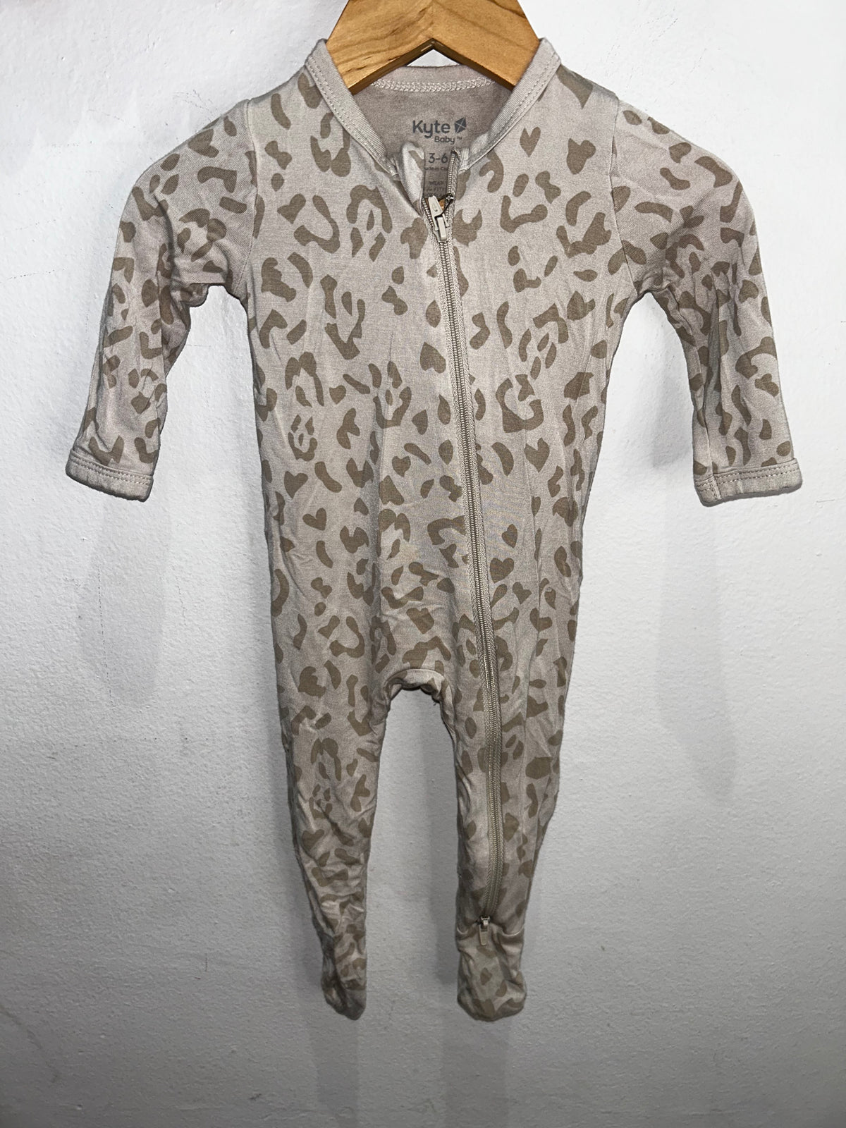 Kyte leopard sleeper 3-6m
