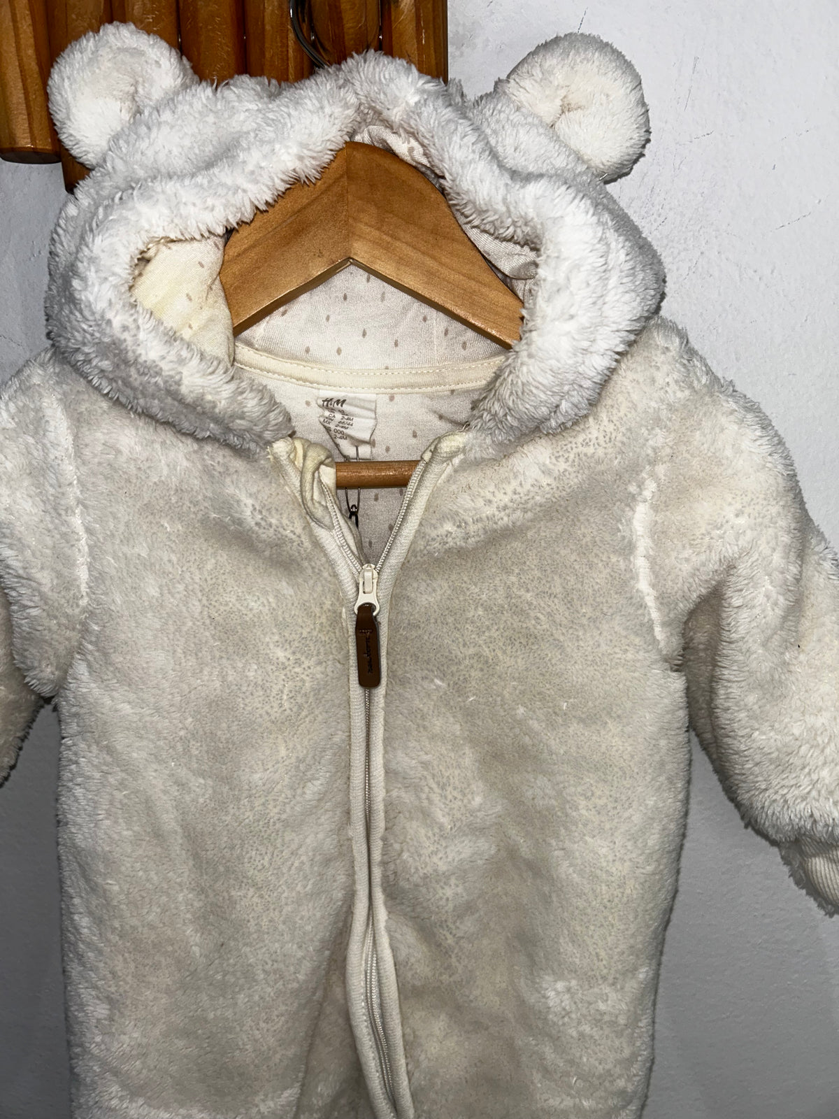 White bunting 2-4m