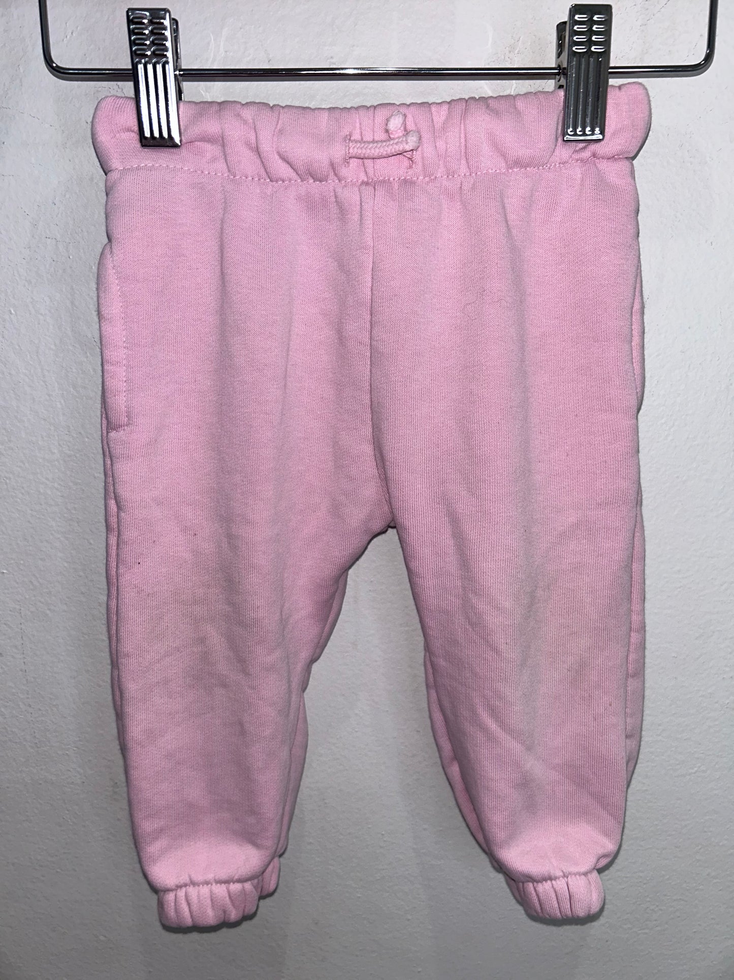 Light pink joggers 9-12m