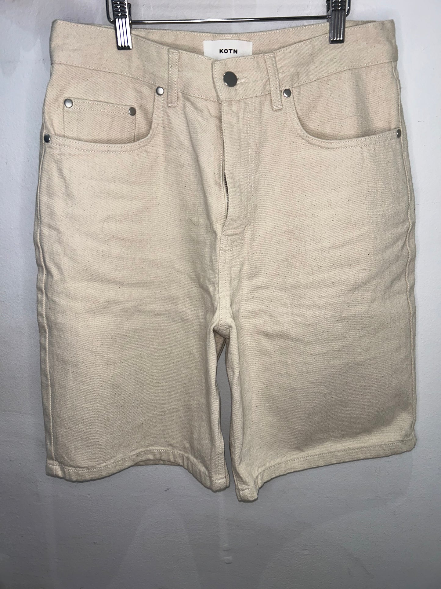 KOTN amun bermuda shorts - size 28