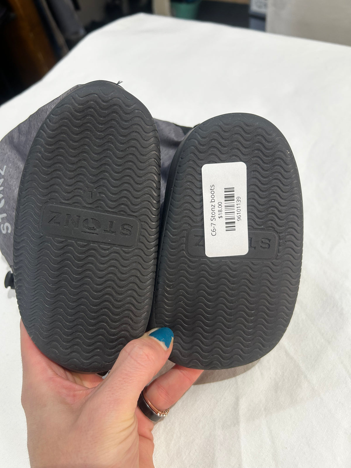 C6-7 Stonz boots