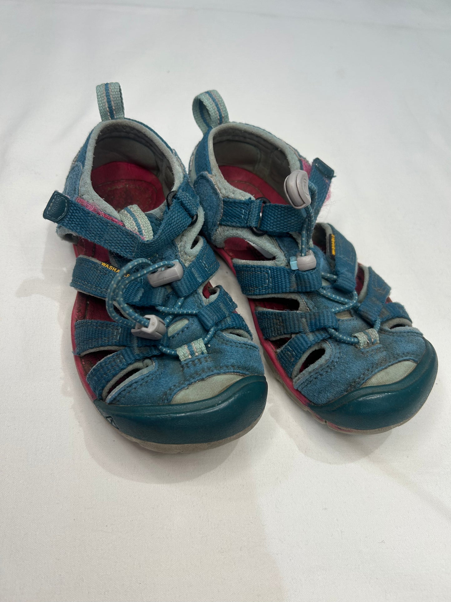 C11 teal Keens*