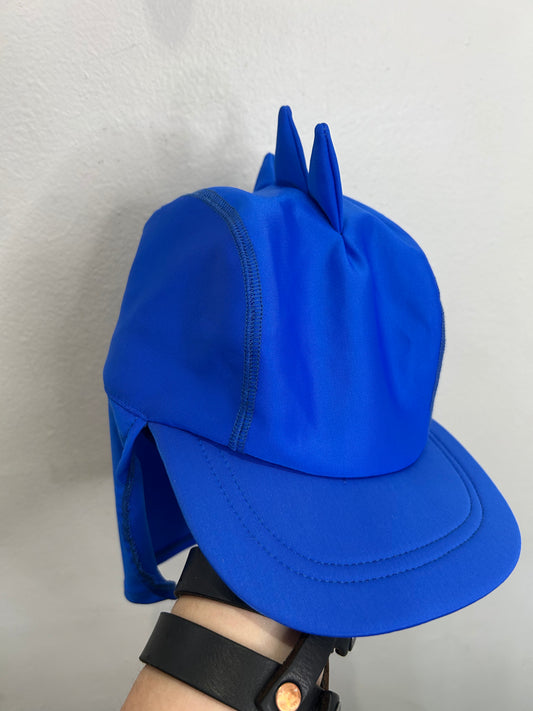 Bright blue swimfriendly hat 12-24m