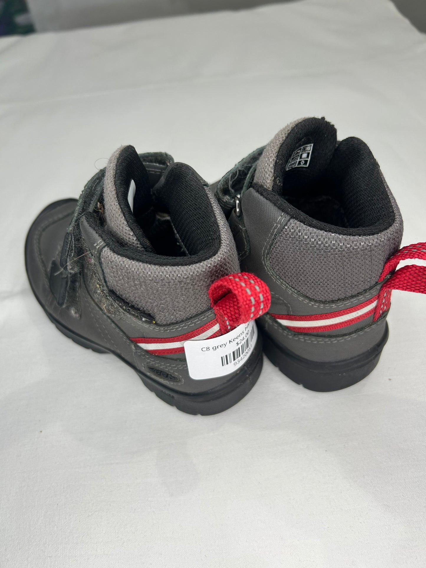 C8 grey Keens hiking books