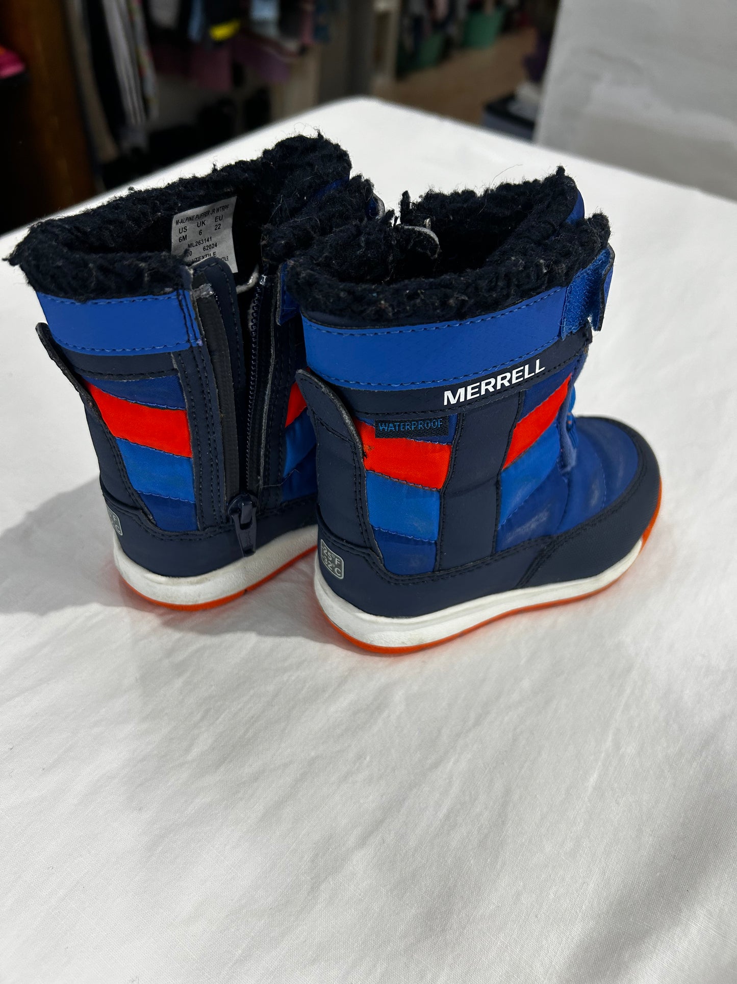 C6 Merrell snow boots
